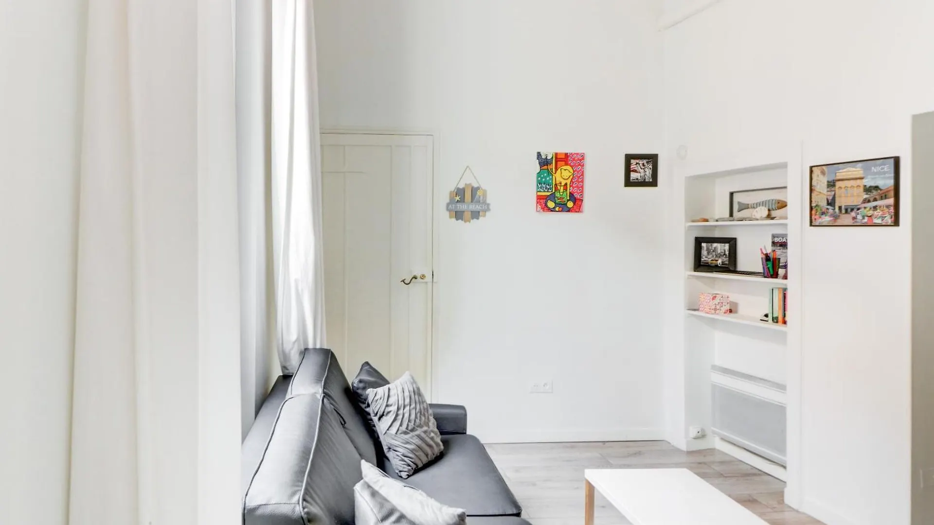 Lovely Cosy Flat In Nice Old Town Apartment