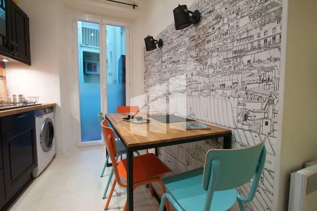 Lovely Cosy Flat In Nice Old Town 0*,